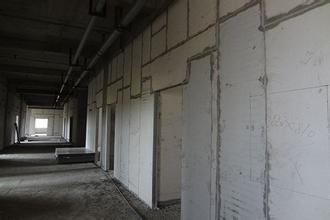 水泥轻质隔墙板安装方法及工艺