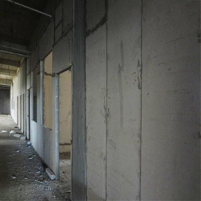 合肥某化工企业防水隔墙板的安装现场